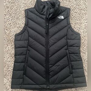 Women’s North Face vest